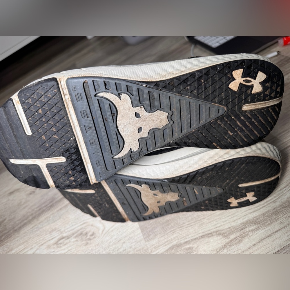 Under Armour x The Rock Training Shoes Black Size 11.5 - Picture 6 of 8
